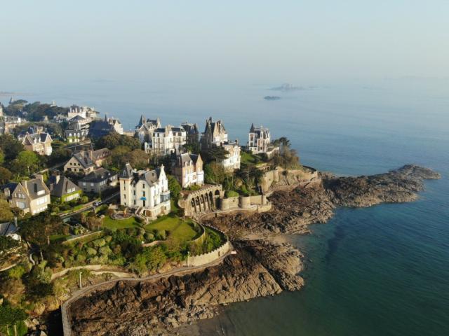 Dinard et Dinan,  deux petites perles de la Bretagne vous attendent  ! 